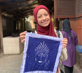 Learning how to make Batik in the Textile Museum, Jakarta